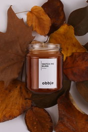 Aberto Design Vela "Watch Me Burn" Aroma Ámbar Hecha a Mano con Vidrio y Mezcla de Parafina/Soya 8.5cm Alto